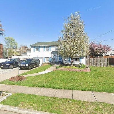 747 Hedy Ave, Cherry Hill, NJ 08002