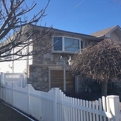 748 Tysens Ln, Staten Island, NY 10306