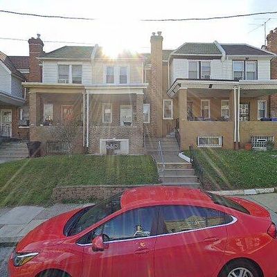6610 N Smedley St, Philadelphia, PA 19126