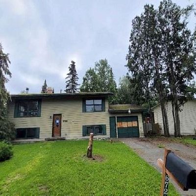 6720 Foothill Dr, Anchorage, AK 99504