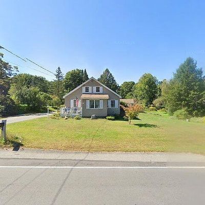 69 Amesbury Rd, Kensington, NH 03833