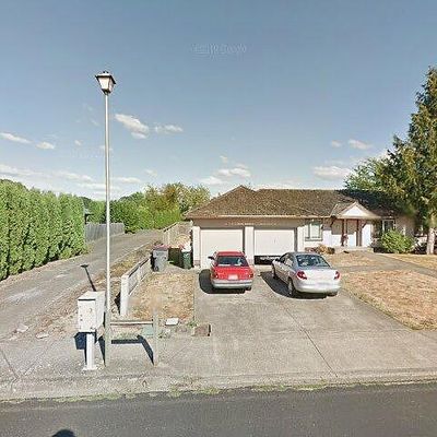 696 Nw Fenton St, Mcminnville, OR 97128
