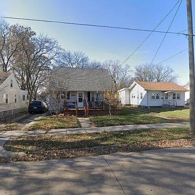 704 N Jackson Ave, Mason City, IA 50401