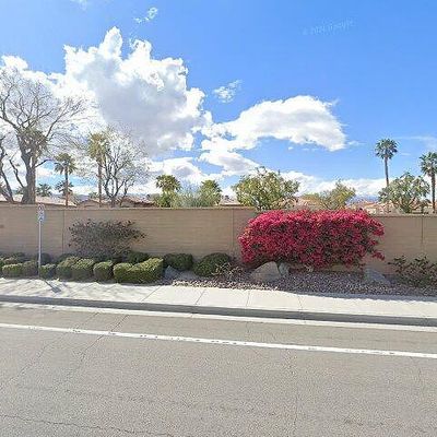 707 Arrowhead Dr, Palm Desert, CA 92211