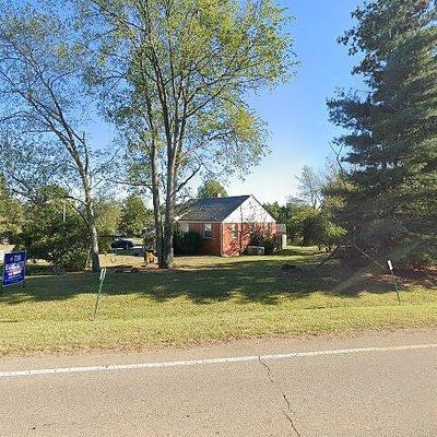 888 E Hunt Rd, Alcoa, TN 37701