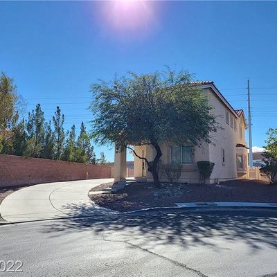 8893 Red Fox Dr, Las Vegas, NV 89123