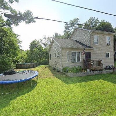 9 Doig St, Whitehall, NY 12887