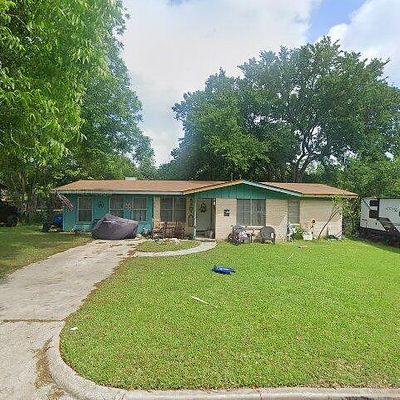 906 Randall St, Taylor, TX 76574