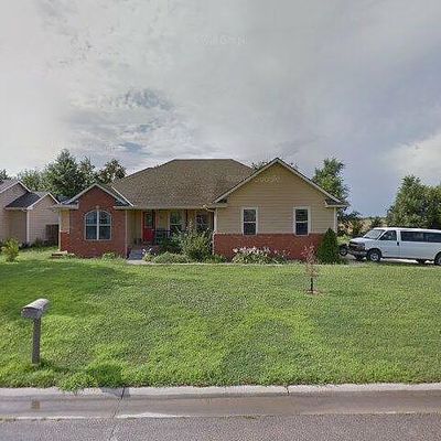 907 S James Ct, Maize, KS 67101