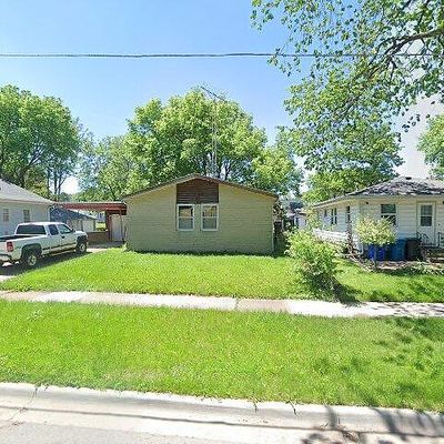 908 Denver St, Waterloo, IA 50702