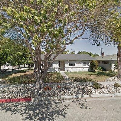 917 E Oak Ave, Lompoc, CA 93436