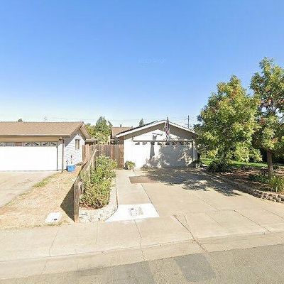 9229 Meadow Grove Dr, Elk Grove, CA 95624