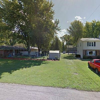 931 Park Ave, Chesterton, IN 46304