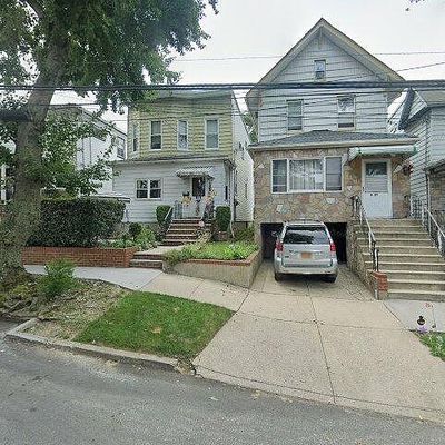932 123 Rd St, College Point, NY 11356