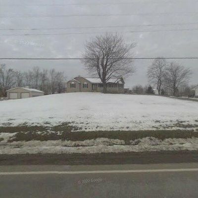 9381 Lake Pleasant Rd, Erie, PA 16509