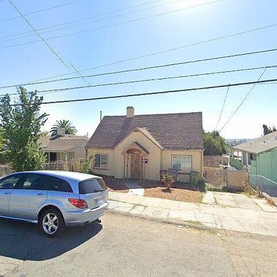 9509 Thermal St, Oakland, CA 94605