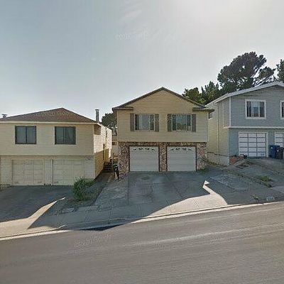 956 Gellert Blvd, Daly City, CA 94015