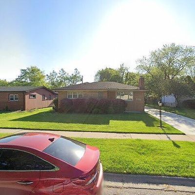 8040 Jefferson Ave, Munster, IN 46321