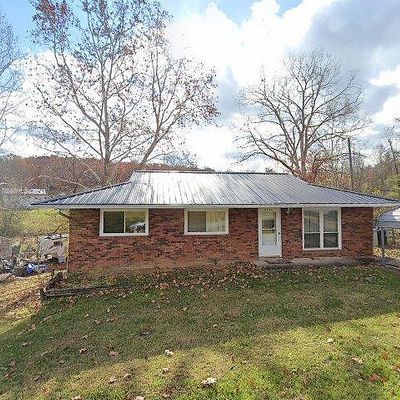 8108 Carlisle Dr, Ashland, KY 41102