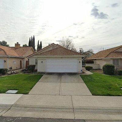 8153 Arroyo Vista Dr, Sacramento, CA 95823