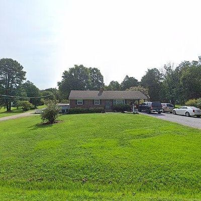 82 Buffalo Heights Rd, Farmville, VA 23901