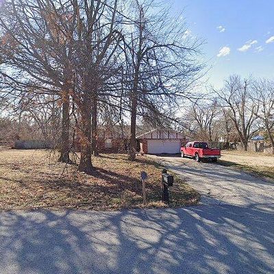 8229 Woodchuck Rd, Yukon, OK 73099