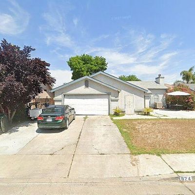 824 E Belleview Ave, Porterville, CA 93257