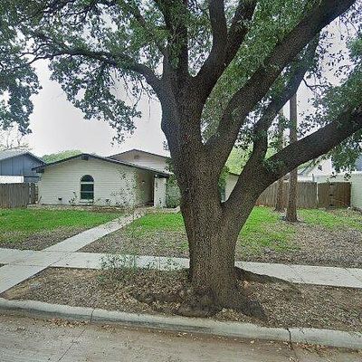 830 Oakland St, Grand Prairie, TX 75052