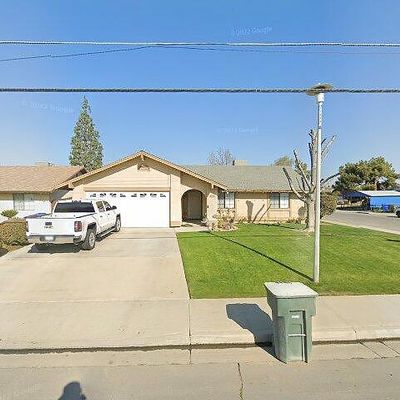 8320 Eucalyptus Dr, Bakersfield, CA 93306