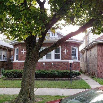 8329 S Paxton Ave, Chicago, IL 60617