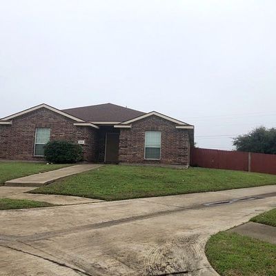 844 Horseshoe Ct, Desoto, TX 75115