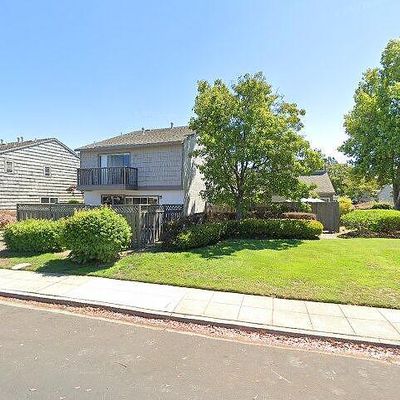 851 Cabot Ln, Foster City, CA 94404