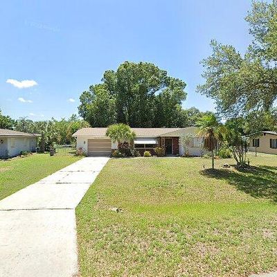 867 June Pkwy, North Fort Myers, FL 33903