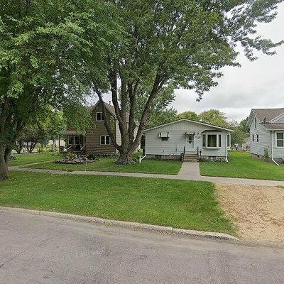 871 4 Th Ave Se, Wells, MN 56097