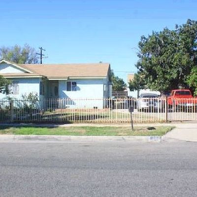 872 N Willow Ave, Rialto, CA 92376