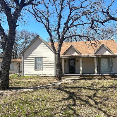 101 S Oaklawn Ave, Eastland, TX 76448