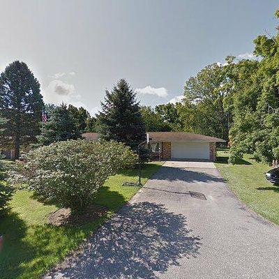 1011 Willow Ln, Howell, MI 48843