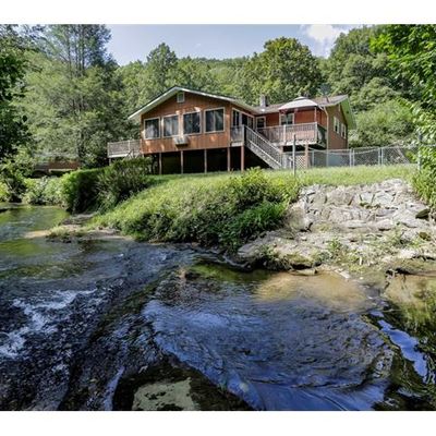 104 Julian Way, Lake Lure, NC 28746