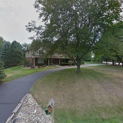 W275 S8360 Lakeview Ln, Mukwonago, WI 53149