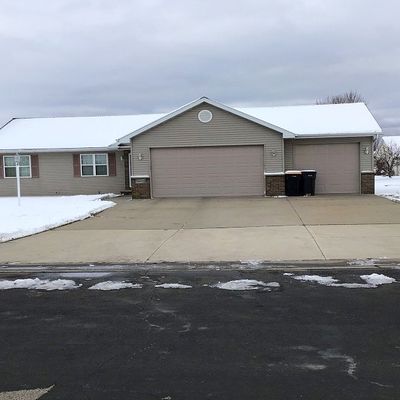 W6023 Greystone Ct, Appleton, WI 54915