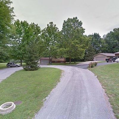 10 Kenlar Cir, West Frankfort, IL 62896