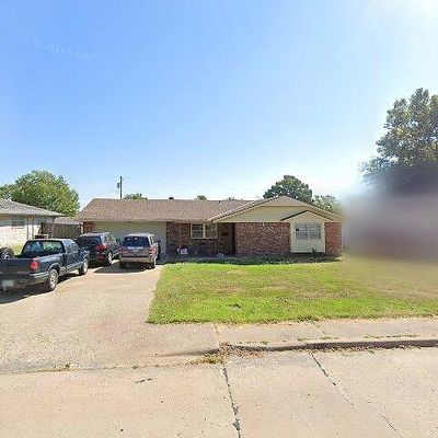 112 S Fenway Pl, Bartlesville, OK 74006