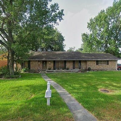 1521 Alta Vista Dr, Alvin, TX 77511