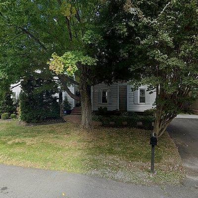 1541 Hunting Ave, Mc Lean, VA 22102