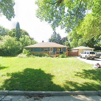 1555 W Mallory Ave, Milwaukee, WI 53221