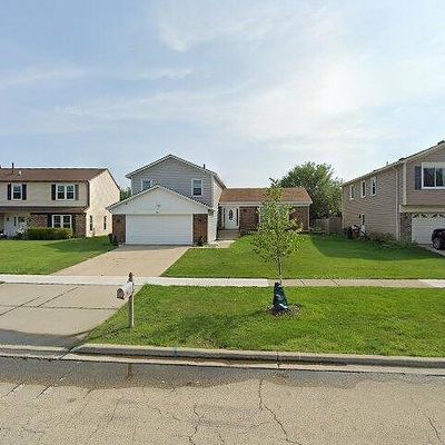147 Mill Pond Dr, Glendale Heights, IL 60139