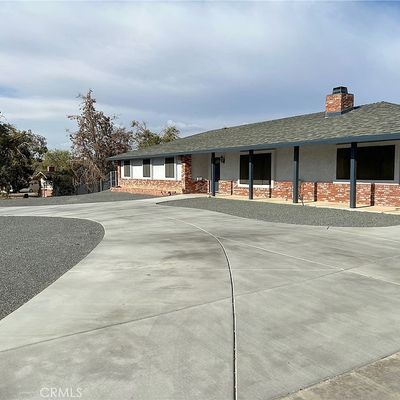 14889 Nokomis Rd, Apple Valley, CA 92307