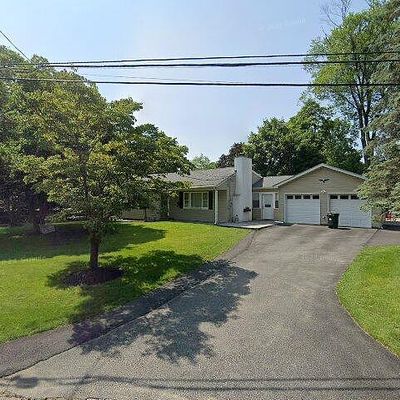 2 Yorke Rd, Mountain Lakes, NJ 07046