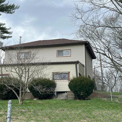 201 Hill Dr, Sherrodsville, OH 44675