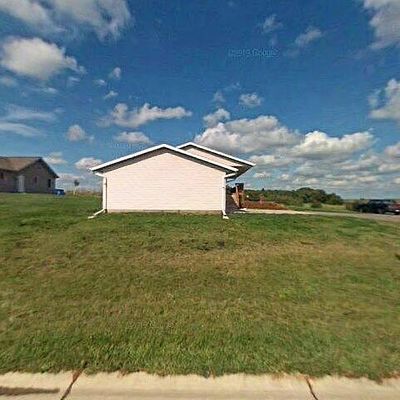 204 E Hawk St, Audubon, MN 56511